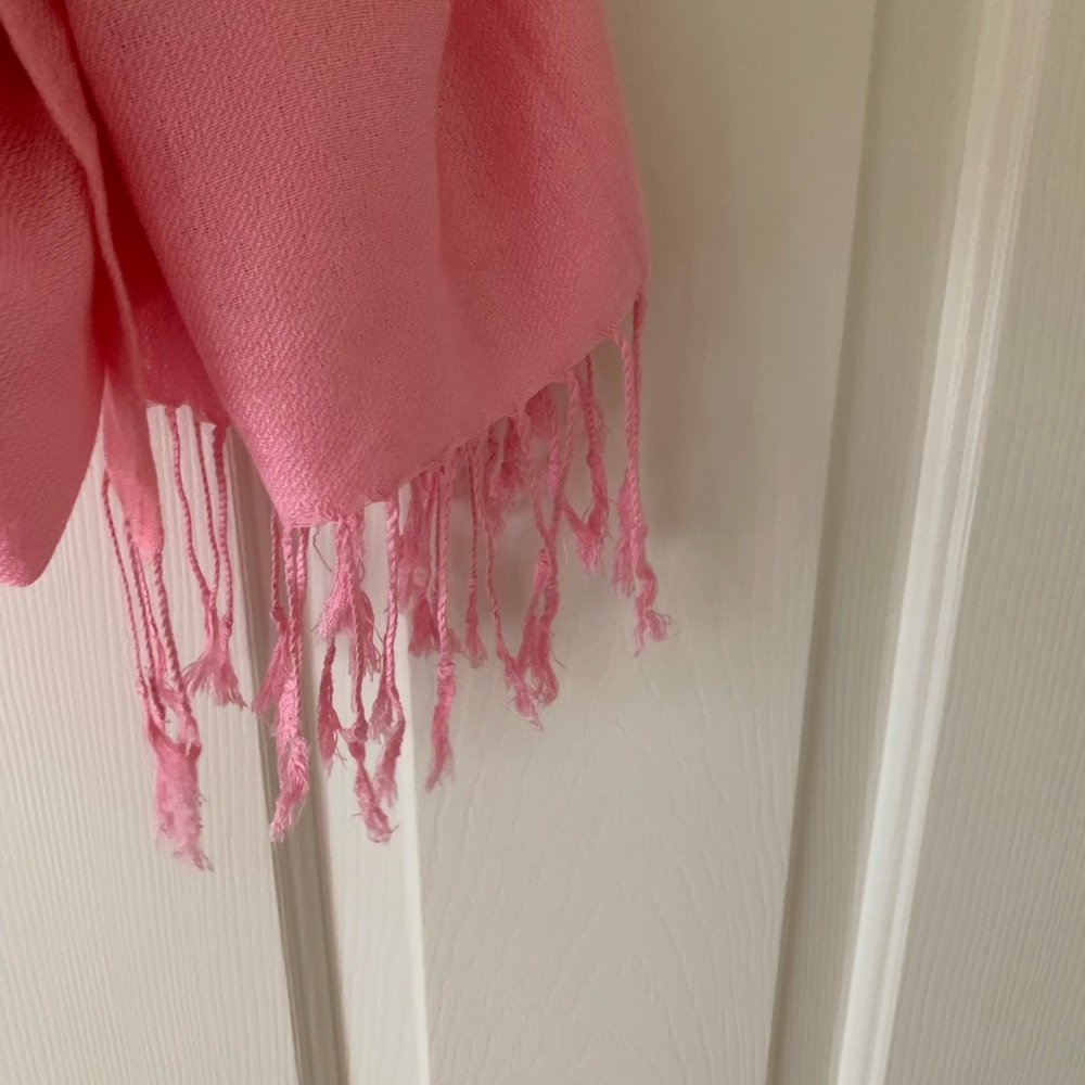 Pink scarf - Picture 2 of 4